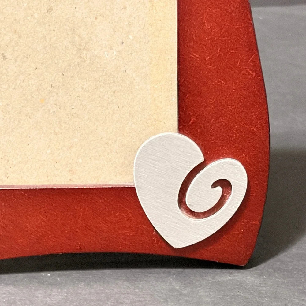 Elsa L Inc Burnt Orange Wavy Wood Picture Frame with Silver Spiral Hearts 4x6